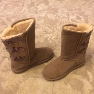 Bear paw boots
